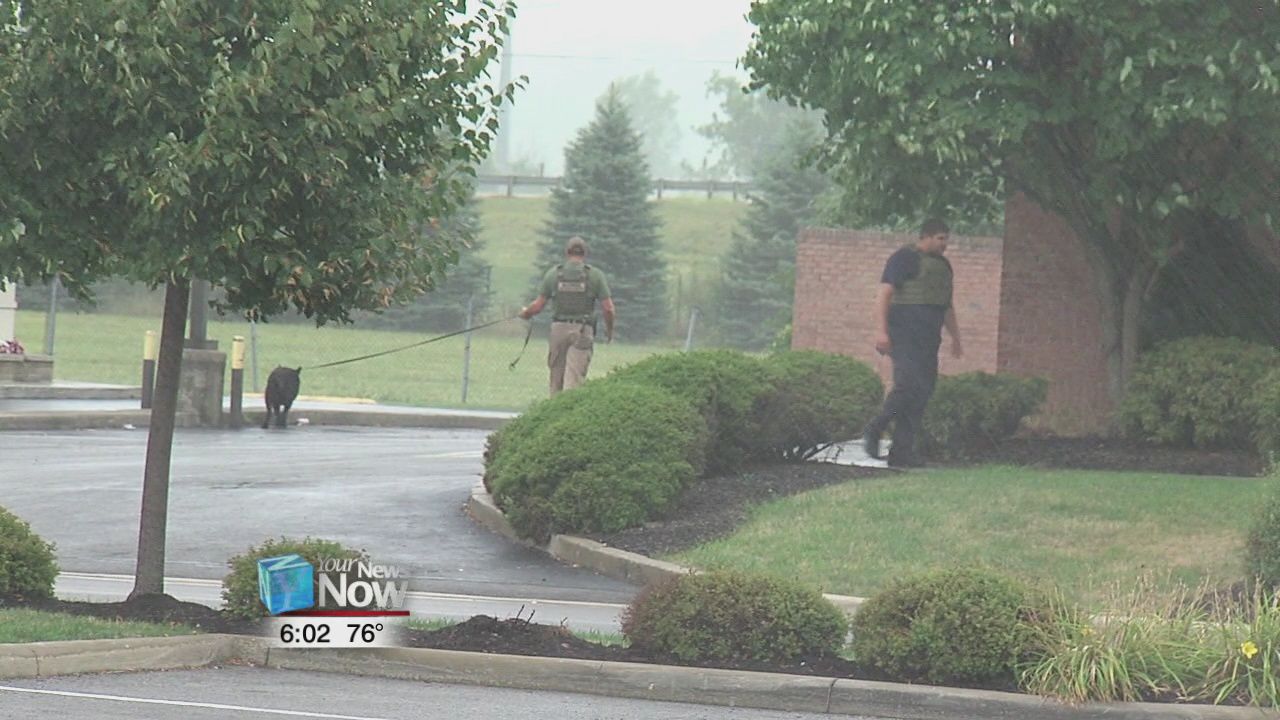 Witness recounts bomb squad defusing a potentially explosive situation at Bob Evans 2.jpg